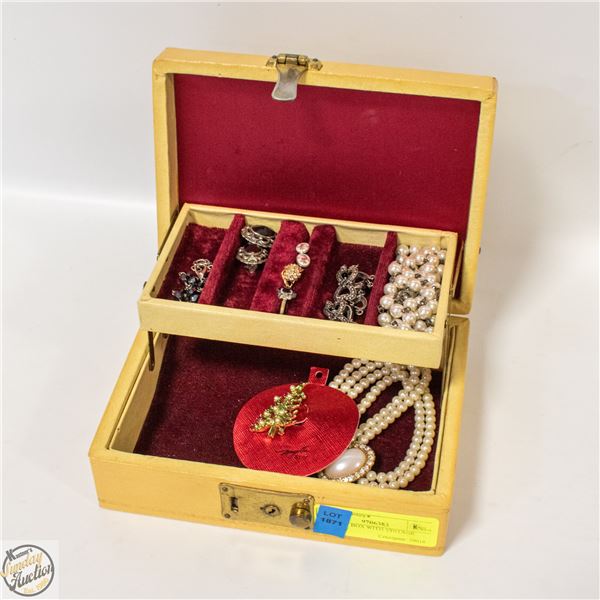 JEWERLY BOX WITH VINTAGE JEWERLY