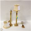 Image 1 : 2 VINTAGE BRASS CANDLESTICK STYLE TABLE LAMPS