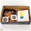 Image 1 : BOX CANADIAN PENNIES