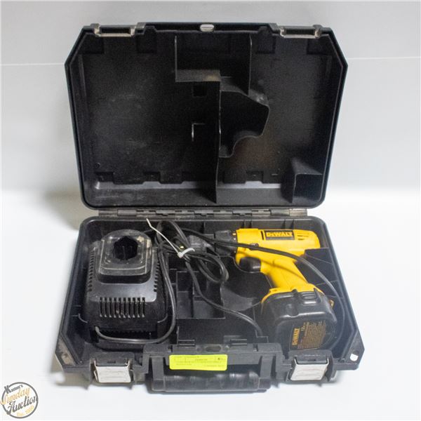 14.4V DEWALT CORDLESS DRILL WITH CASE