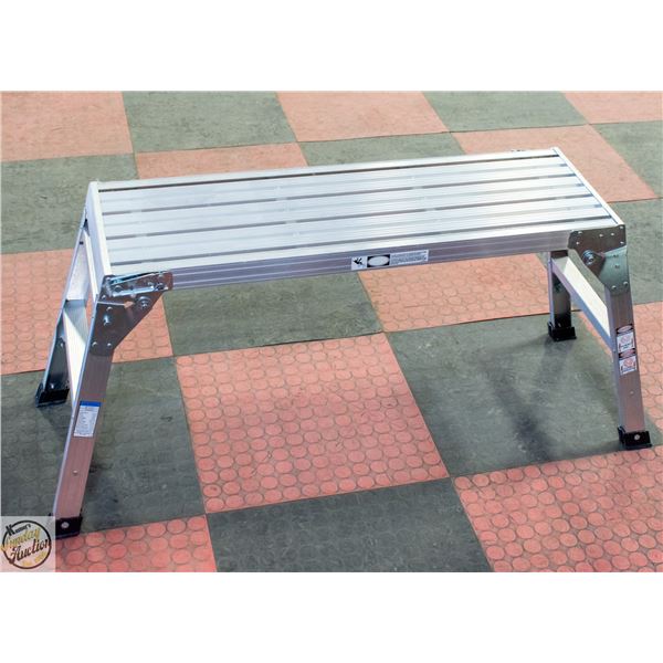 ALUMINUM SCAFFOLD STYLE LADDER