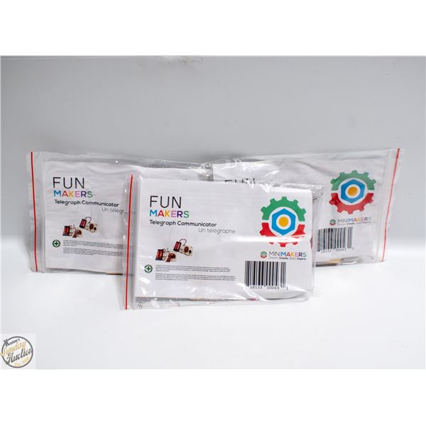 2 TELEGRAPH COMMUNICATORS WOODEN CRAFT BUILDING