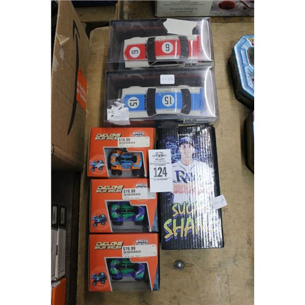 Cyclone Mini ATV's 3, Die Cast Cars 2, Rays Figurine