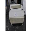 Image 1 : Dehumidifier