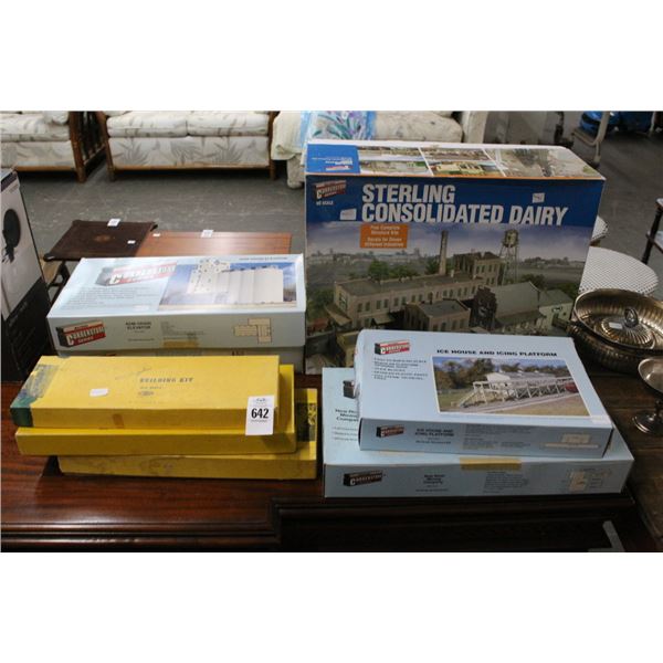 Ho Scale Train Buildings, Accessories