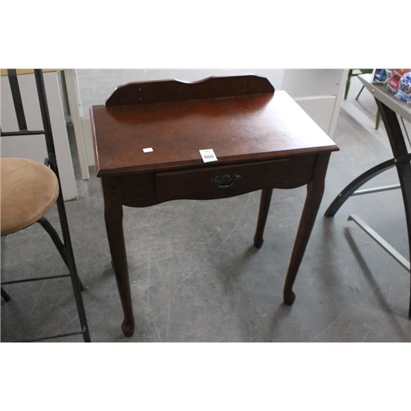 Mahogany Queen Anne Desk w/Drawer