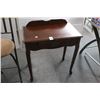 Image 1 : Mahogany Queen Anne Desk w/Drawer