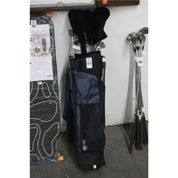 Dunlop Golf Clubs w/Bag