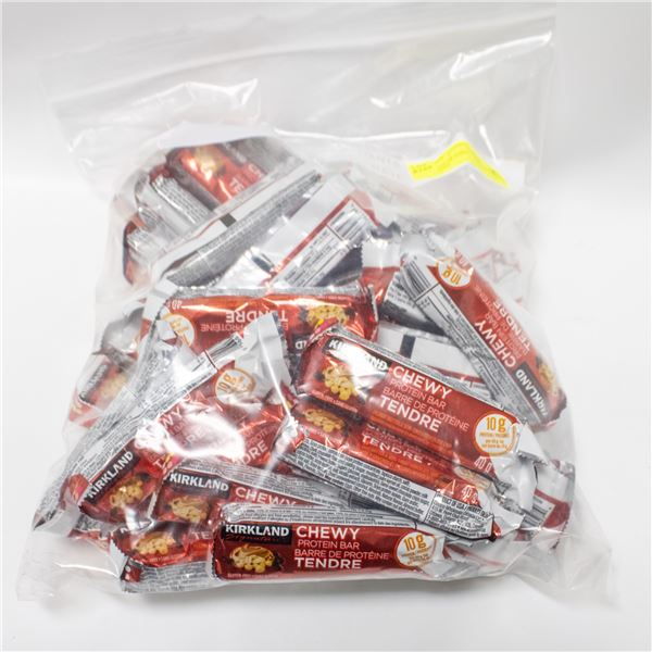 BAG OF KIRKLAND CHEWY PROTEIN BARS