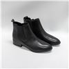 Image 1 : ALDO LDS CHELSEA BOOTS SIZE 7