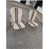 Image 1 : 2 folding chairs