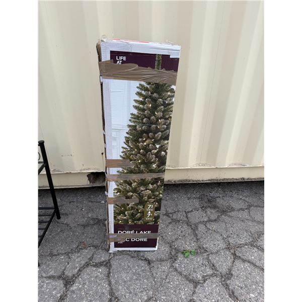 Pre-lit Christmas tree