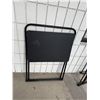 Image 1 : Folding table
