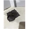 Image 2 : Chinese Lyon door knocker decor