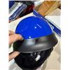 Image 3 : NWT, small helmet