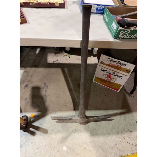 Pickax
