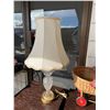 Image 1 : Table lamp