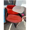 Image 1 : Tupperware turkey container