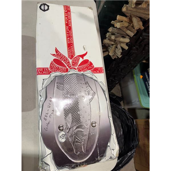Lead crystal fish plate