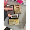 Image 1 : Calculator and thesaurus