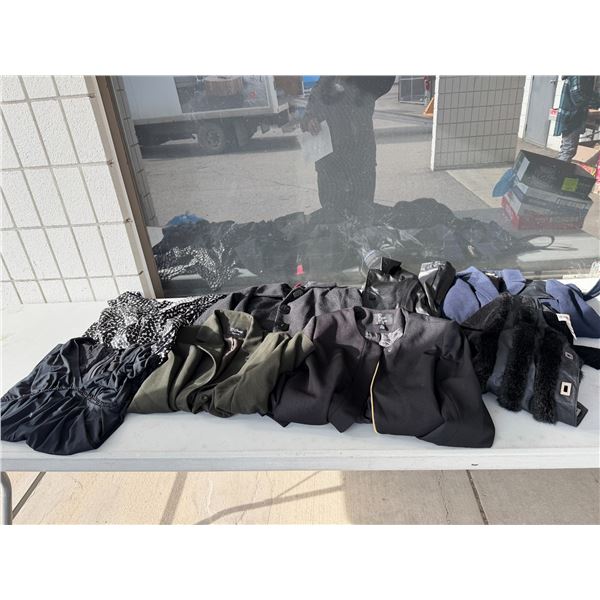 Clothing lot size small