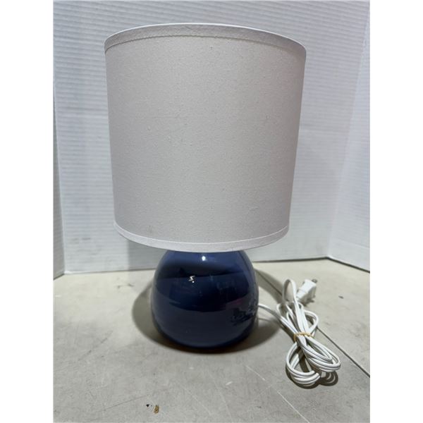 Table lamp