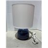 Image 1 : Table lamp