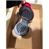 Image 2 : Heart shaped waffle maker