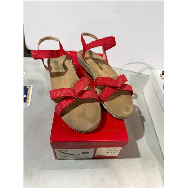 Sandals size 8.5
