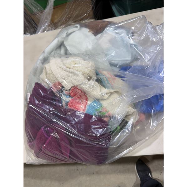 Assorted towels