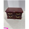Image 1 : Jewelry box