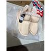 Image 1 : New slippers size 5–6