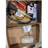 Image 1 : Garage related items