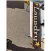 Image 1 : Laundry sign