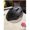 Image 1 : Adult RALEIGH helmet size 58–61 cm