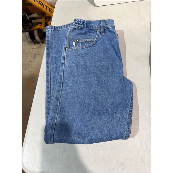 L. L. BEAN jeans size 30 x 30