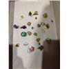 Image 1 : Pins