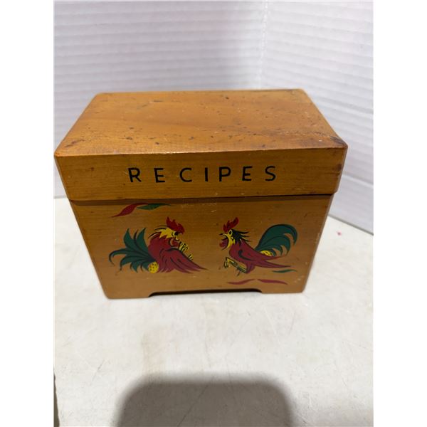 Vintage fighting roosters recipe box