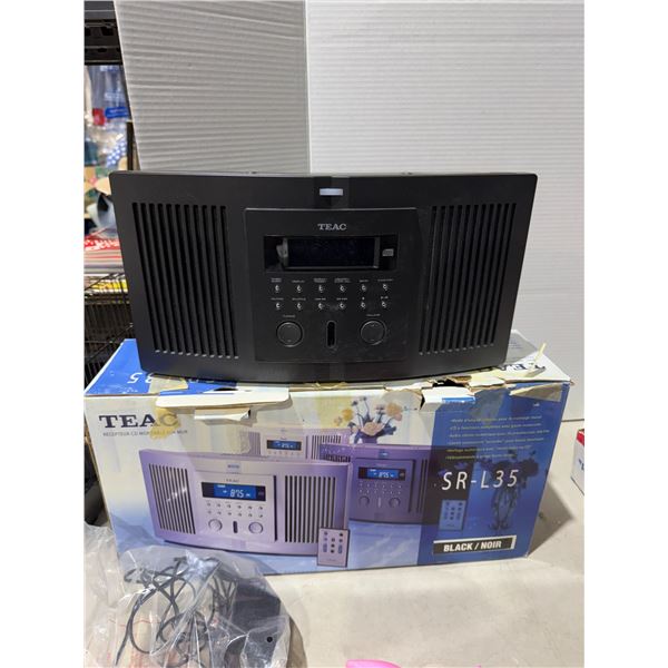 TEAC SR – LS disc player radio