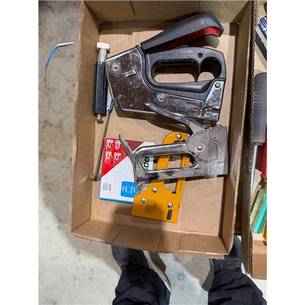 Staples and stapler
