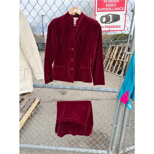 Vintage made in Canada TOMANIINICCOLINI skirt and top