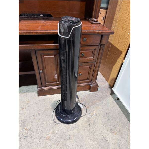 Oscillating tower fan with remote