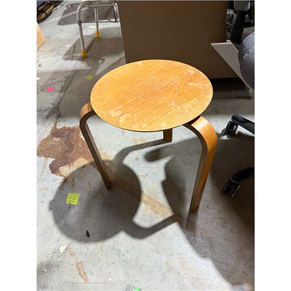 Teak? Plant stand.