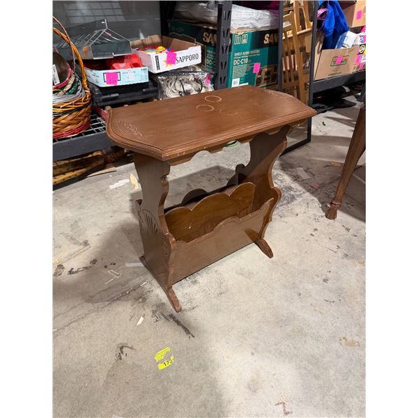Accent table