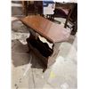 Image 2 : Accent table