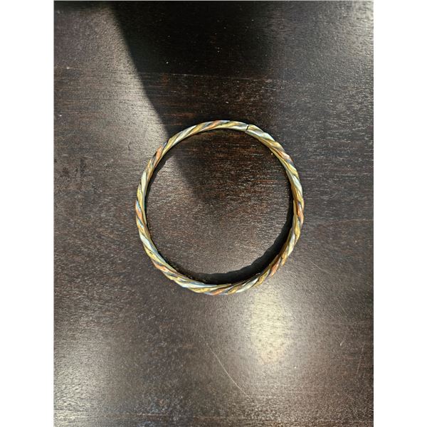multi color bracelet
