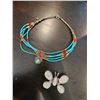 Image 1 : Beaded necklace and butterfly clip