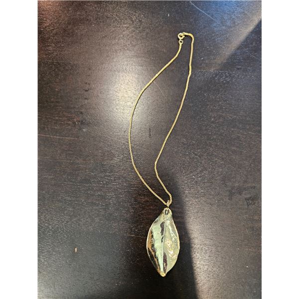 leaf shaped necklace