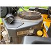 Image 12 : Hustler FasTrak Commercial Duty Botanical Lawn Mower (Starts & Runs See Video)