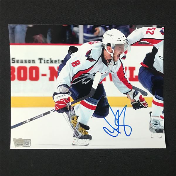 ALEXANDER OVECHKIN SIGNED 8 X 10 (ACE COA)
